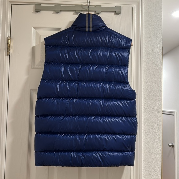 Canada Goose Vest - Picture 2 of 4